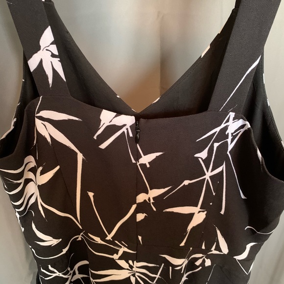 Black and white summer/ fall Jumpsuit 3/4 length - Picture 5 of 5